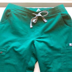 FIGS yola Hunter green scrub pants